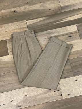 T. Harris Mens Tan Beige Plaid Pleated Wool Blend Pants Size 34W x 30L Cuffed